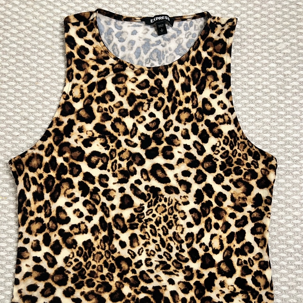 Leopard print crop top